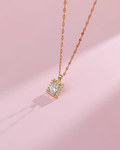 Load image into Gallery viewer, Ice Box Necklace